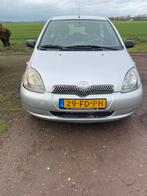 Toyota Yaris 1.3 16V 3DR Linea SOL AUT 2000 Grijs, Auto's, 1299 cc, 15 km/l, 880 kg, 4 cilinders