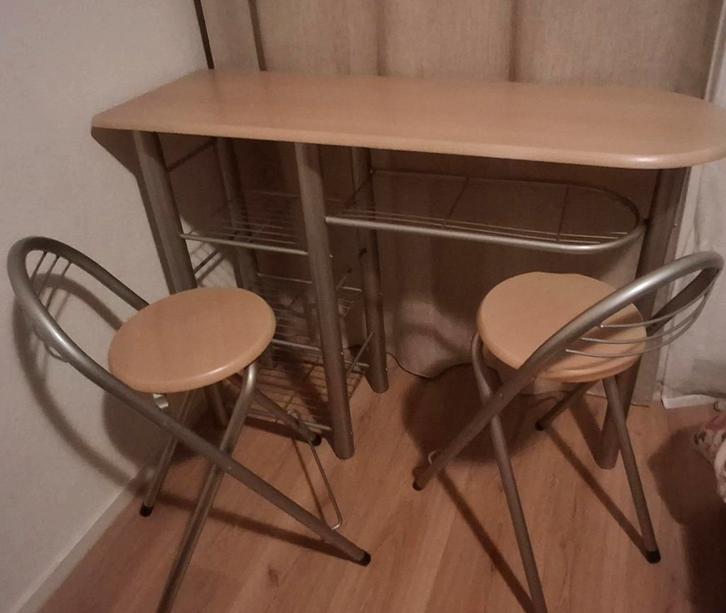 Bartafeltje + stoelen, Huis en Inrichting, Barren, Zo goed als nieuw, Inclusief barstoelen, Ophalen
