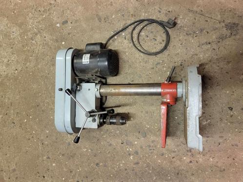 Kolomboormachine + boren en tappen tafel boormachine, Doe-het-zelf en Verbouw, Gereedschap | Boormachines, Gebruikt, Boormachine