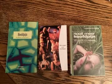 5 boeken over migraine. beschikbaar voor biedingen