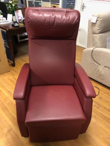 Sta op stoel Relaxfauteuil Fitform leer, 3 motoren beschikbaar voor biedingen