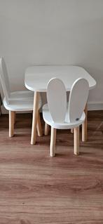 Kindertafel • Petit Amelie (Let op! Alleen tafel), Kinderen en Baby's, Kinderkamer | Tafels en Stoelen, Ophalen, Gebruikt, Tafel(s) en Stoel(en)