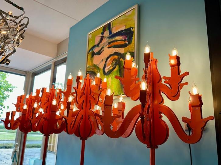 Brand van Egmond 4 stuks Nightwatch vloerlamp Hermès Orange, Antiek en Kunst, Kunst | Designobjecten, Ophalen