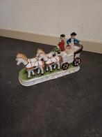 Vintage Porseleinen Koets met Paarden en Figuren, Ophalen of Verzenden