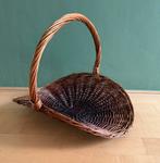 Vintage. Lectuur-mand. Rotan. Mid Century., Huis en Inrichting, Ophalen of Verzenden, Gebruikt