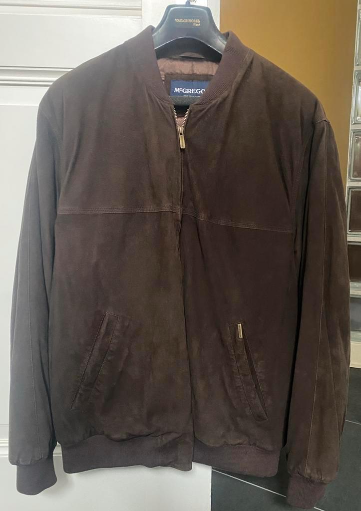 Donker bruine suède herenjas, herenjack van Mc Gregor, mt 52, Kleding | Heren, Jassen | Winter, Zo goed als nieuw, Maat 52/54 (L)