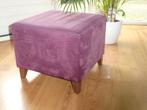 Luxe paarse vierkante poef / voetenbank (aubergine-kleurig), Huis en Inrichting, Banken | Voetenbanken en Poefen, Ophalen, Hout