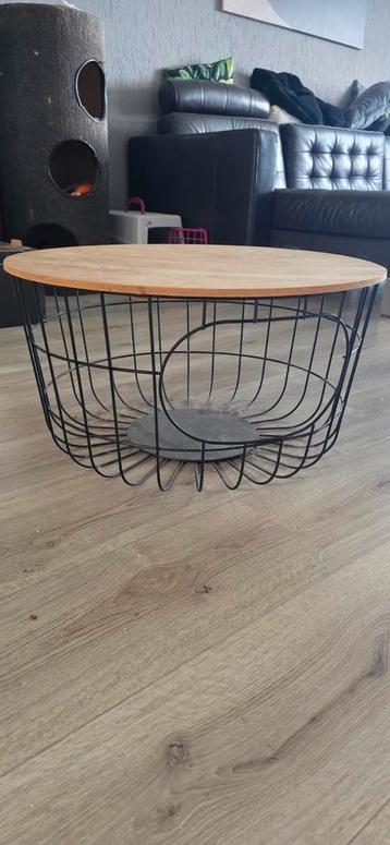 Kattenmand / bijzettafel  beschikbaar voor biedingen