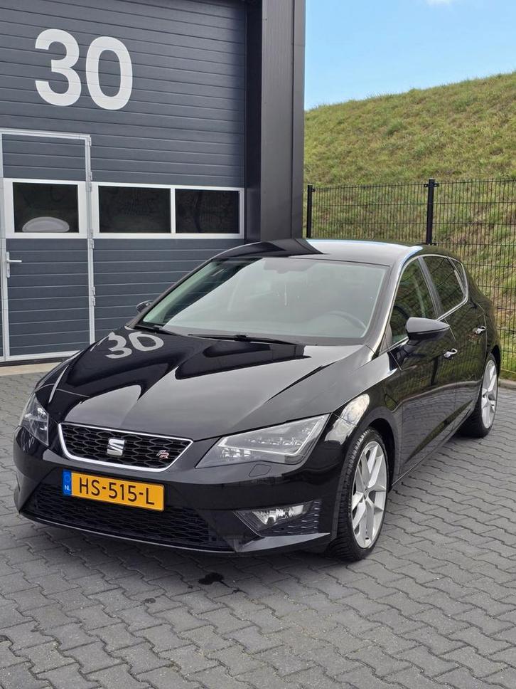 Seat Leon 1.4 TSI 92KW 2015 Zwart, Auto's, Seat, Particulier, Leon, Airbags, Airconditioning, Bluetooth, Boordcomputer, Centrale vergrendeling