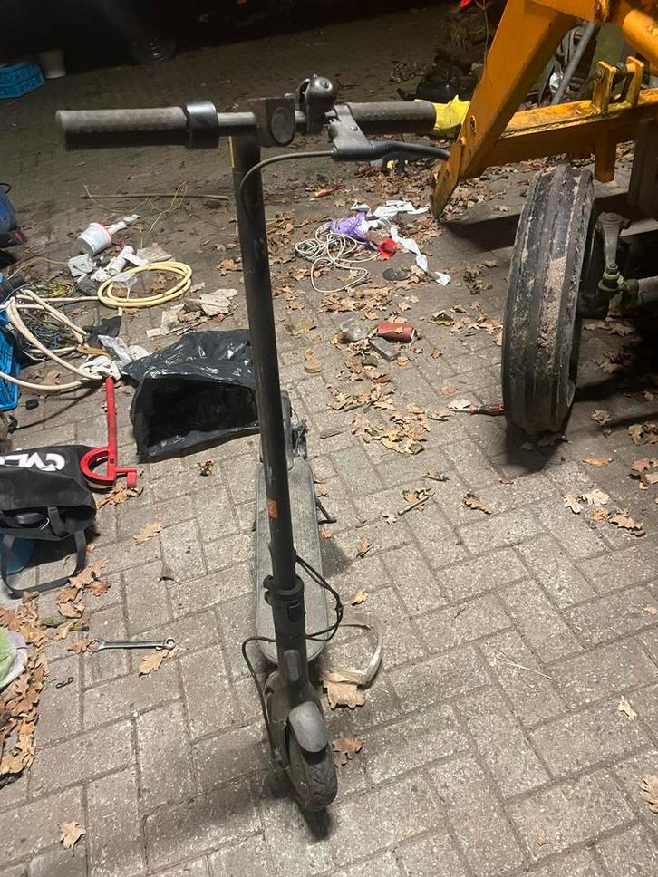 Electrisch step, Fietsen en Brommers, Steps, Zo goed als nieuw, Elektrische step (E-scooter), Ophalen of Verzenden