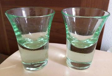 Groen glas, 2 glazen, 420 gram, zware bodem  beschikbaar voor biedingen