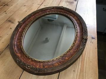 Antieke mooie spiegel ovaal