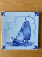 Delfts blauwe tegel met afbeelding van een Skûtsje, Ophalen of Verzenden