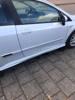 Fiat Punto 1.3 Multijet 62KW 3DR 2010 Wit, Auto's, Voorwielaandrijving, Euro 5, 28 km/l, 4 cilinders