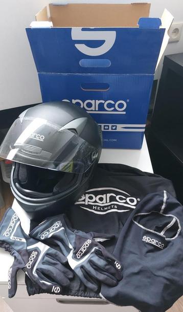 Karting spullen overall racepak helm balaklava handschoenen beschikbaar voor biedingen