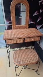 Mooie rotan kaptafel met krukje, Ophalen, Overige materialen, Gebruikt, 100 tot 150 cm