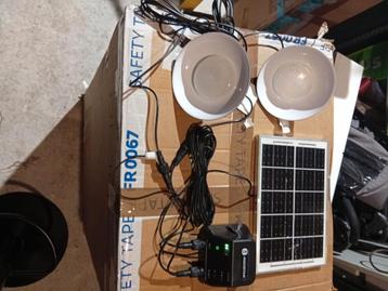 Zonnepaneel Lampjes met Omvormer beschikbaar voor biedingen