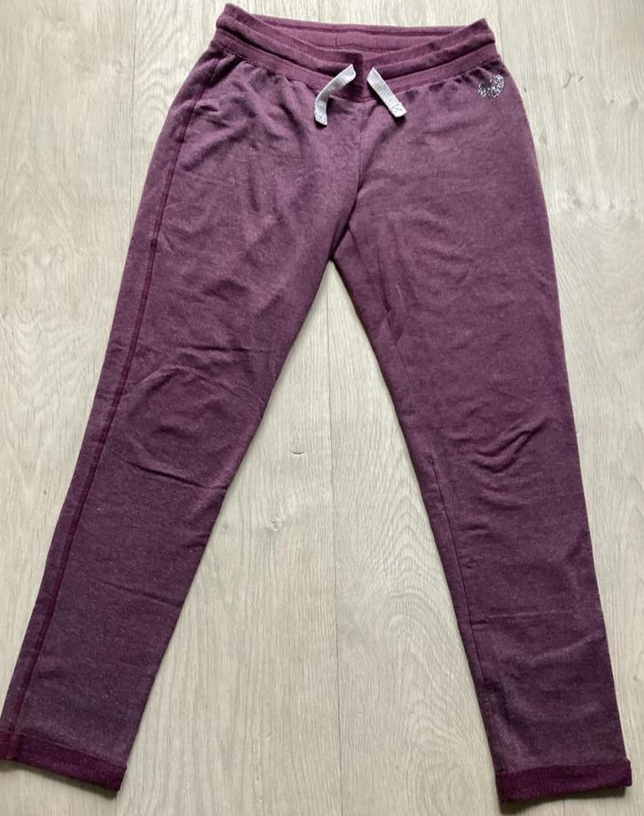 Paarse joggingbroek maat M van Avesta, Kleding | Dames, Broeken en Pantalons, Zo goed als nieuw, Maat 38/40 (M), Paars, Lang, Ophalen of Verzenden