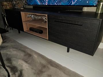Major tv meubel zwart (old piano) 180x45x50  beschikbaar voor biedingen
