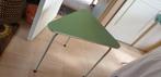 Vintage tafeltje driehoekig groen 3 poten 53hx55diepx51br, Overige vormen, Overige materialen, Gebruikt, Vintage