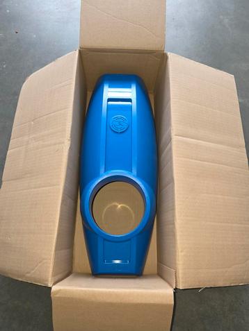 EVBox BusinessLine Laadpaal Cover Blauw (Nieuw) beschikbaar voor biedingen