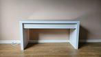 Malm opmaaktafel/TV kast met glasplaat, Huis en Inrichting, Kasten | Ladekasten, Ophalen, 100 tot 150 cm, 1 of 2 laden, Zo goed als nieuw
