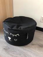Leuke poef van Lebel, zwart met poezengezicht, Ophalen, Overige materialen, Minder dan 50 cm, Gebruikt