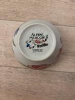 Wood & Sons Alpine Meadow Kopjes, Huis en Inrichting, Gebruikt, Ophalen of Verzenden, Overige stijlen, Kop(pen) en/of Schotel(s)