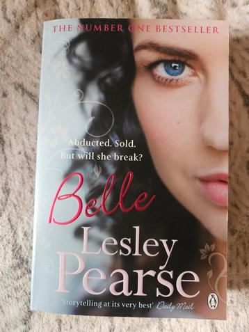 Belle - Lesley Pearse beschikbaar voor biedingen