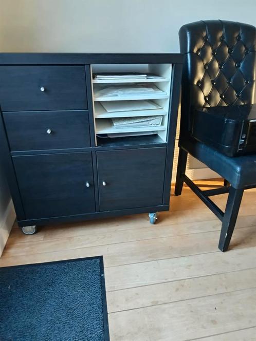 Net zwart Ikea kastje met lades en planken (Kallax), Huis en Inrichting, Kasten | Boekenkasten, Gebruikt, 50 tot 100 cm, Minder dan 100 cm