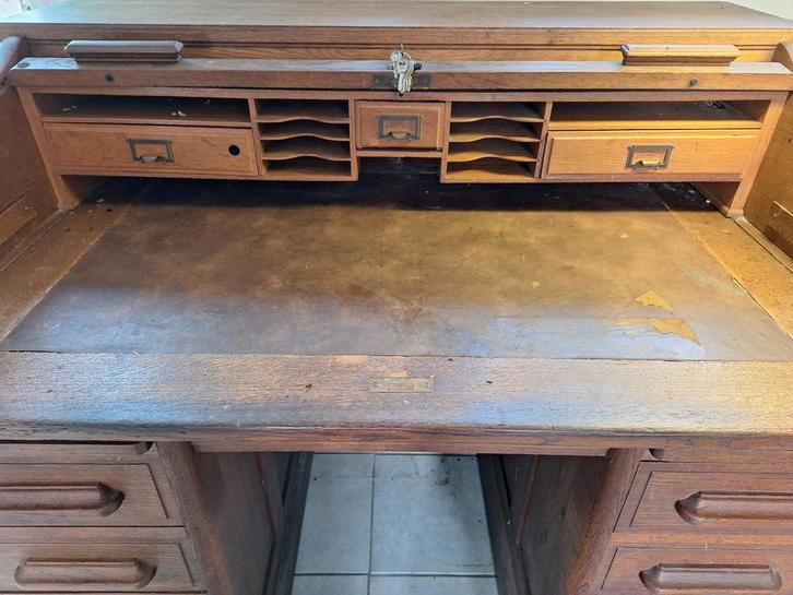 Vintage Bureau met Rolluik, Huis en Inrichting, Bureaus, Gebruikt, Bureau, Ophalen