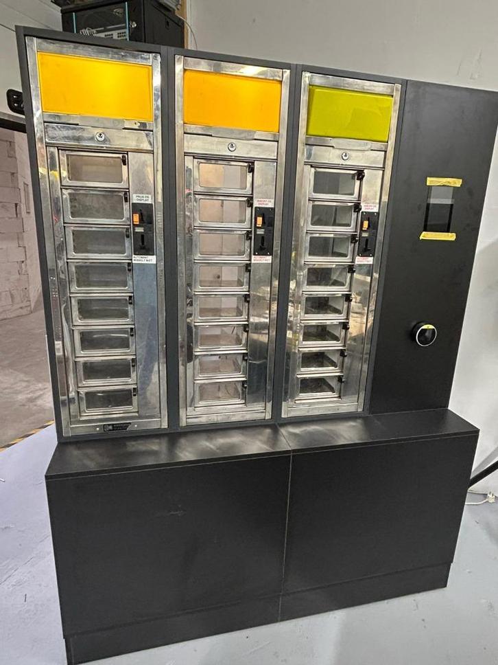 Snackmuur met digitaal betaalautomaat, Verzamelen, Automaten | Overige, Gebruikt, Ophalen