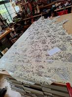 Aparte runderprent, AA, Beige met zilver motief., 120 cm of meer, Leer of Kunstleer, Ophalen of Verzenden, Nieuw