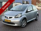 Toyota Aygo 1.0-12V + NIEUW APK / ELEKPAKKET, Voorwielaandrijving, Gebruikt, 4 stoelen, 68 pk