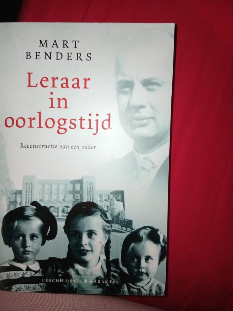 Leraar in oorlogstijd - Mart Benders, Ophalen of Verzenden, Gelezen, Mart Bender