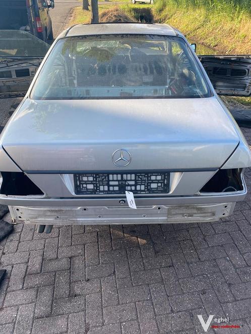Mercedes W124 Coupé 1995 Achterklep, Auto-onderdelen, Carrosserie en Plaatwerk, Achterklep, Achter, Gebruikt, Ophalen