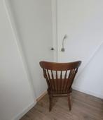 2 Eiken Oirschotse houten stoelen met leuningen, Ophalen of Verzenden, Zo goed als nieuw, Bruin