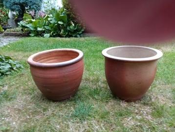 Bloempotten voor buiten. Keramiek aardewerk. 25 h x 30 Ø beschikbaar voor biedingen
