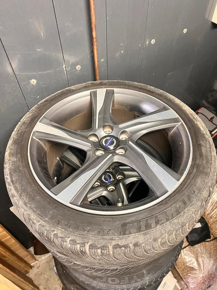 Volvo V60 R-Design Velgen, Auto-onderdelen, Banden en Velgen, Velg(en), Winterbanden, 18 inch, 235 mm, Personenwagen, Gebruikt