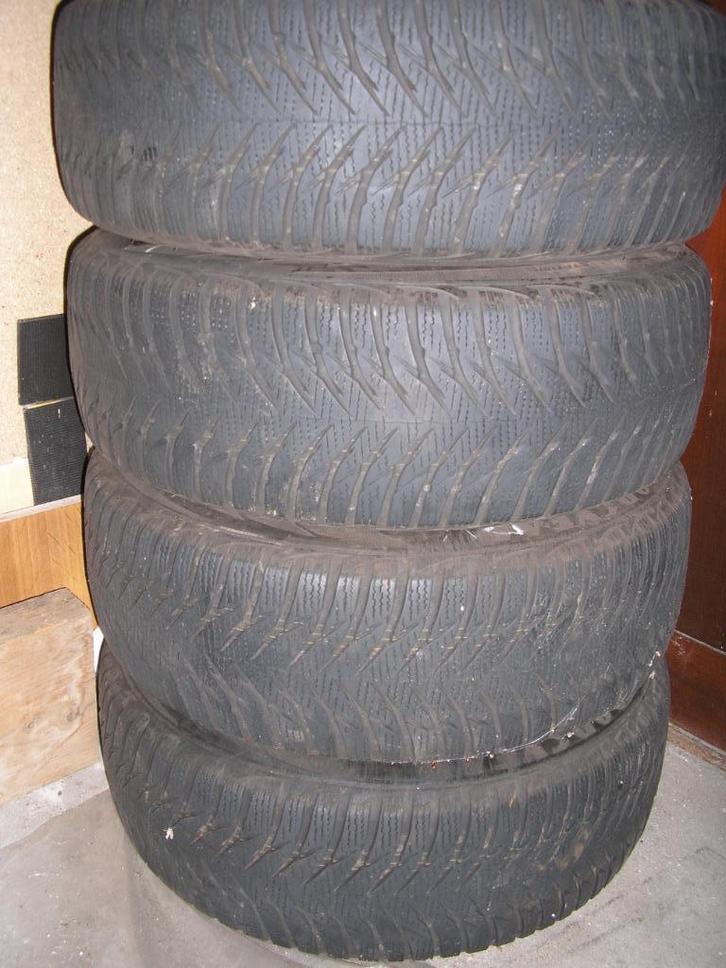 4 winterbanden op velg Ford C-Max, Auto-onderdelen, Banden en Velgen, Banden en Velgen, Winterbanden, 16 inch, 215 mm, Personenwagen