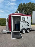 Cheval Liberté Gold 3-2-paards trailer met vooruitloop 2022, Dieren en Toebehoren, Paarden en Pony's | Trailers en Aanhangwagens