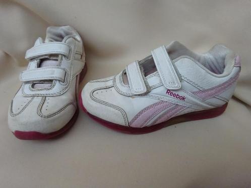 REEBOK wit/roze sportschoenen - maat 27, Kinderen en Baby's, Kinderkleding | Schoenen en Sokken, Zo goed als nieuw, Sportschoenen