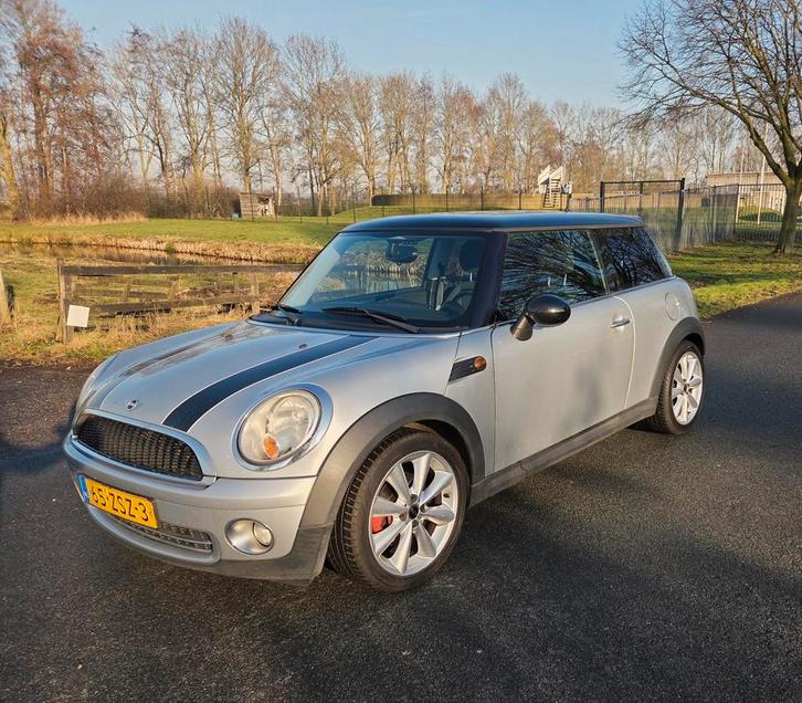 Mini 1.6 Cooper 2007 Grijs, Auto's, Mini, Particulier, Cooper, ABS, Benzine, C, Hatchback, Handgeschakeld, Geïmporteerd, Zilver of Grijs