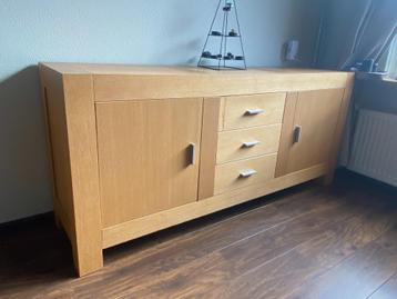 Complete eiken meubel set in 1 keer je woonkamer ingericht beschikbaar voor biedingen