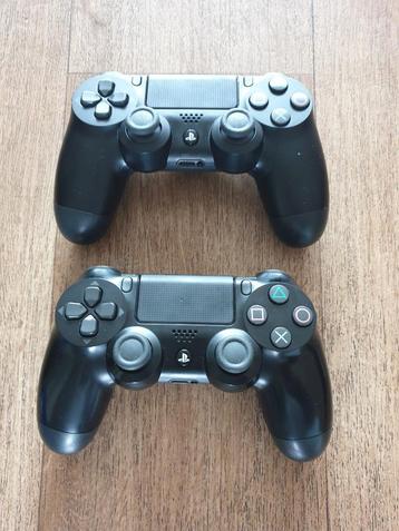 2 Originele PS4 Controllers beschikbaar voor biedingen