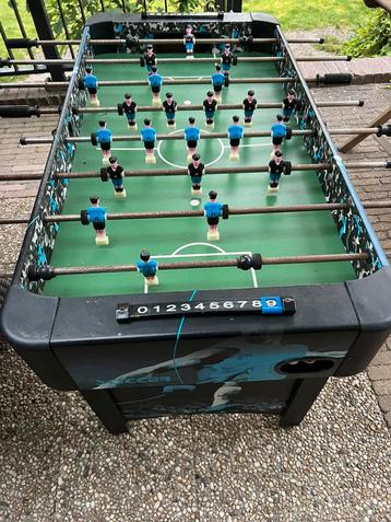 Voetbaltafel beschikbaar voor biedingen