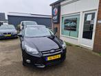 Ford Focus 1.0i "Lease Titanium" Clima - Cruise - Trekhaak -, Gebruikt, 635 kg, Zwart, Handgeschakeld