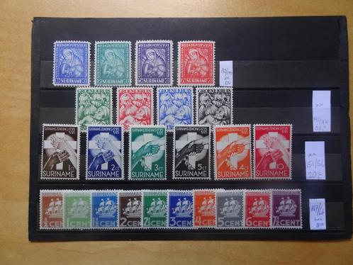 Blokjes en series Suriname, Postzegels en Munten, Postzegels | Volle albums en Verzamelingen, Buitenland, Ophalen of Verzenden