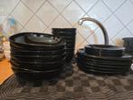 Ikea Zwart Servies voor 7 personen, Huis en Inrichting, Keuken | Servies, Ophalen of Verzenden, Gebruikt, Overige stijlen, Bord(en)