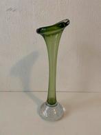 Aseda Glasbruk groen glazen vaasje